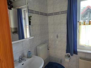 Koupelna v ubytování FeWo in Barth "Am Galgenberg 6"