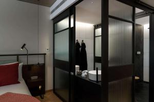 Katil atau katil-katil dalam bilik di QT Melbourne