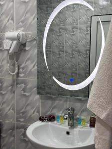 Koupelna v ubytování Hotel albatros shekvetili