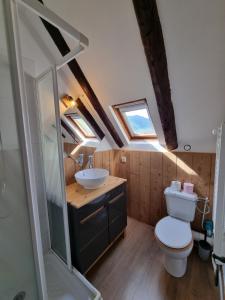 Ένα μπάνιο στο Grande maison chaleureuse +11 φωτογραφίες