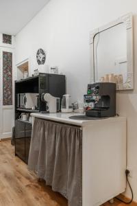 A kitchen or kitchenette at LA FENICE A.C.