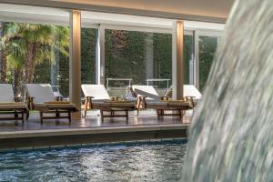 Bazén v ubytování Hotel Adria nebo v jeho okolí