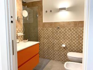 Bilik mandi di Casa Minù +15 gambar