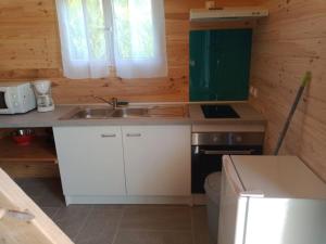 Dapur atau dapur kecil di chalet tout confort