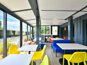 Posezení v ubytování ibis budget Clermont Ferrand Sud