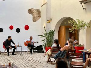 Hostia v ubytovaní U-Sense For You Hostel Sevilla