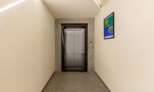Φωτογραφία από το άλμπουμ του Treebo Nestlay Rooms, Nungambakkam στην Τσενάι