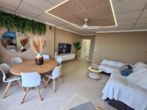 En eller flere senge i et værelse på Balcón del mar