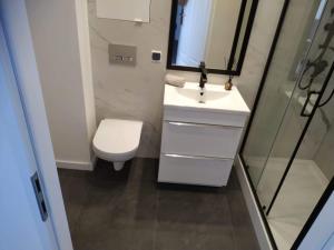 Ένα μπάνιο στο Przytulny apartament - Platan +11 φωτογραφίες