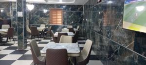 Posezení v ubytování Pecos Place Hotel & Suite