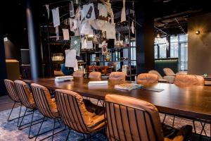 O zonă de relaxare la Motel One Stuttgart-Feuerbach