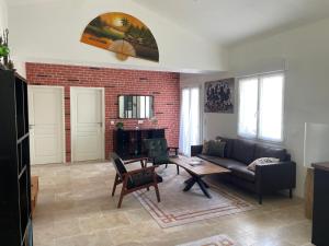 Fotografie z fotogalerie ubytování Maison avec piscine en centre ville v destinaci Vendome