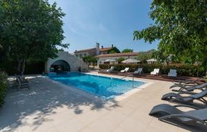 Πισίνα στο ή κοντά στο Villa LV near Novigrad for 8 people spa & children playground only 1,5 km from beach +41 φωτογραφίες