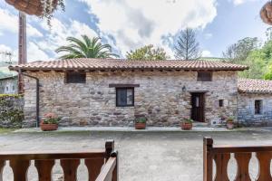Το κτήριο όπου στεγάζεται  the country house