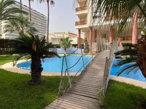 Бассейн в Rioja Salinas IV Solo Familias Serviplaya или поблизости