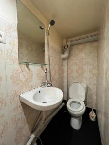 Ένα μπάνιο στο Mirotadze 13, M3