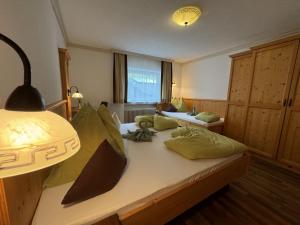 Posteľ alebo postele v izbe v ubytovaní Apartment Sesselebenerhof-2 by Interhome