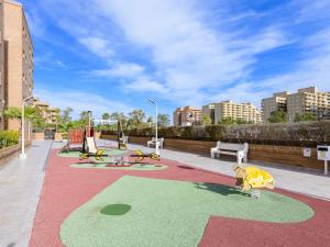 Plac zabaw dla dzieci w obiekcie Apartment Torremar-1 by Interhome