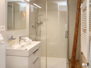 Bagno di Apartment Vert Pré 2 by Interhome