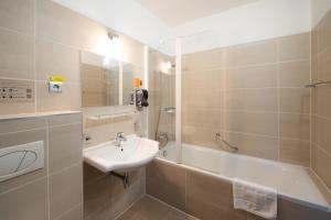 A bathroom at Hotel Liberec