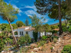 Vonkajšia záhrada v ubytovaní Villa Villa Vista Paraiso by Interhome