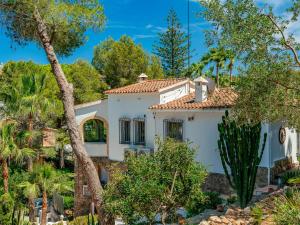 Vonkajšia záhrada v ubytovaní Villa Villa Vista Paraiso by Interhome