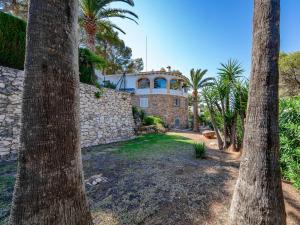 Vonkajšia záhrada v ubytovaní Villa Villa Vista Paraiso by Interhome