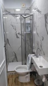 Koupelna v ubytování Hostal Ideal Gavà