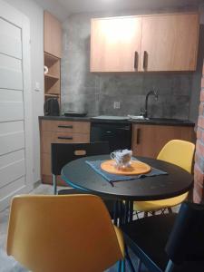 A kitchen or kitchenette at Bianka I Liam