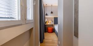 Кухня або міні-кухня у PLAZA INN Rieker Stuttgart Hauptbahnhof