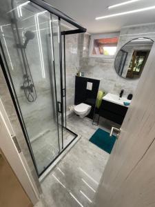 Kúpeľňa v ubytovaní Türkiz Apartman Siófok