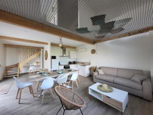 Posezení v ubytování Gîte Le Ka-Marrant 4 Etoiles - LES PUJOLS - ARIEGE