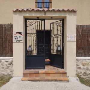 Exteriér alebo vchod do ubytovania Casa Agapito Marazuela