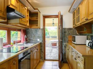 Η κουζίνα ή μικρή κουζίνα στο Holiday Home Albizia by Interhome +30 φωτογραφίες