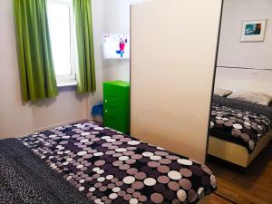 Postel nebo postele na pokoji v ubytování Chillax Rooms