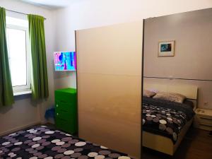Postel nebo postele na pokoji v ubytování Chillax Rooms