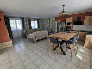 Una cocina o cocineta en Gîte Natura Bella