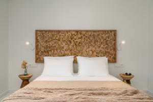 álas cycladic suites客房内的一张或多张床位