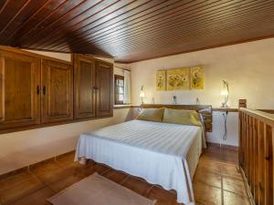 Postel nebo postele na pokoji v ubytování Holiday Home Can Canto by Interhome