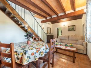 Posezení v ubytování Holiday Home Can Canto by Interhome