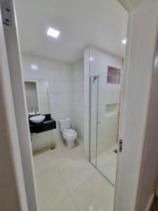 Koupelna v ubytování Max Hotel