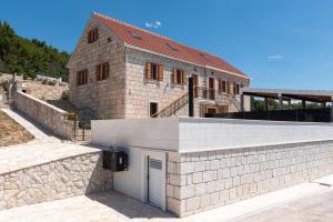 Hoone, kus villa asub