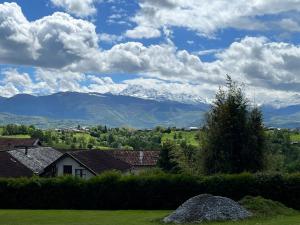 a view of the mountains from a house at Villa Julia in Capvern