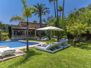 The swimming pool at or close to Villa La Font by Interhome