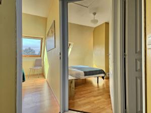 Posteľ alebo postele v izbe v ubytovaní Holiday Home Charme de Penvins by Interhome