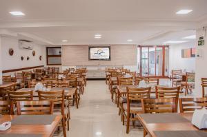 Restaurace v ubytování Hotel Corais de Tambau