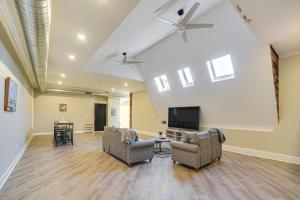 Fotografie z fotogalerie ubytování Walk to Dtwn and Waterfront Roomy Troy Apt v destinaci Troy