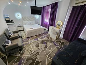 Posezení v ubytování Amethyst House Therme & Bucharest Otopeni Airport