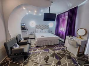 Postel nebo postele na pokoji v ubytování Amethyst House Therme & Bucharest Otopeni Airport