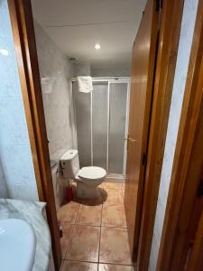 Koupelna v ubytování APARTAMENT CAN MINGU 1er pis + 13 fotografií